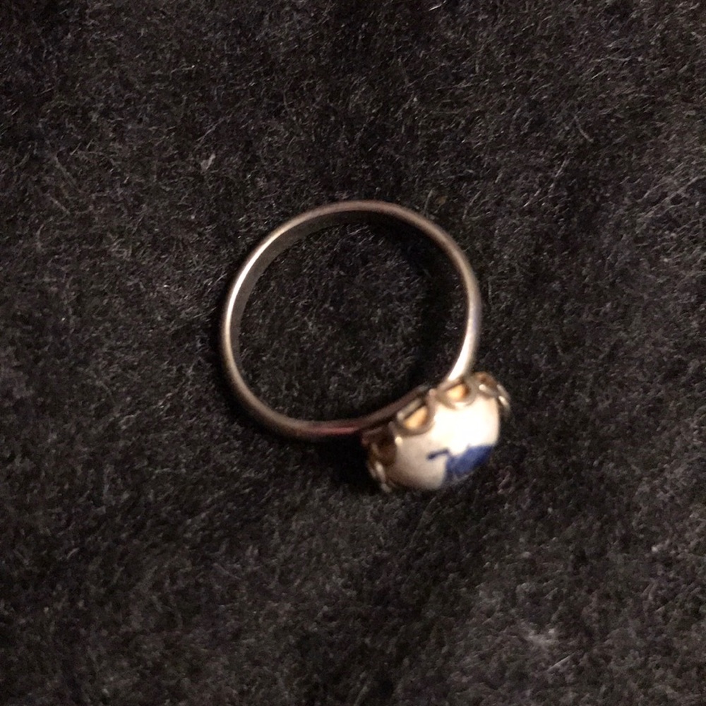 Vintage ring think a size 7